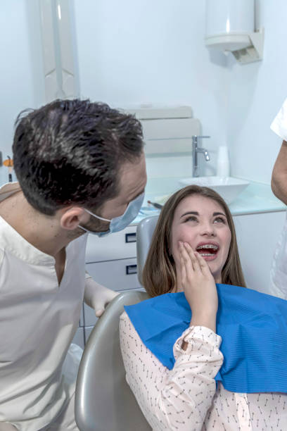Best Emergency Cosmetic Dentistry (e.g., broken veneers) in Carrollton, OH